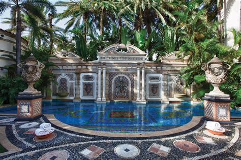 versace bought|who owns versace mansion.